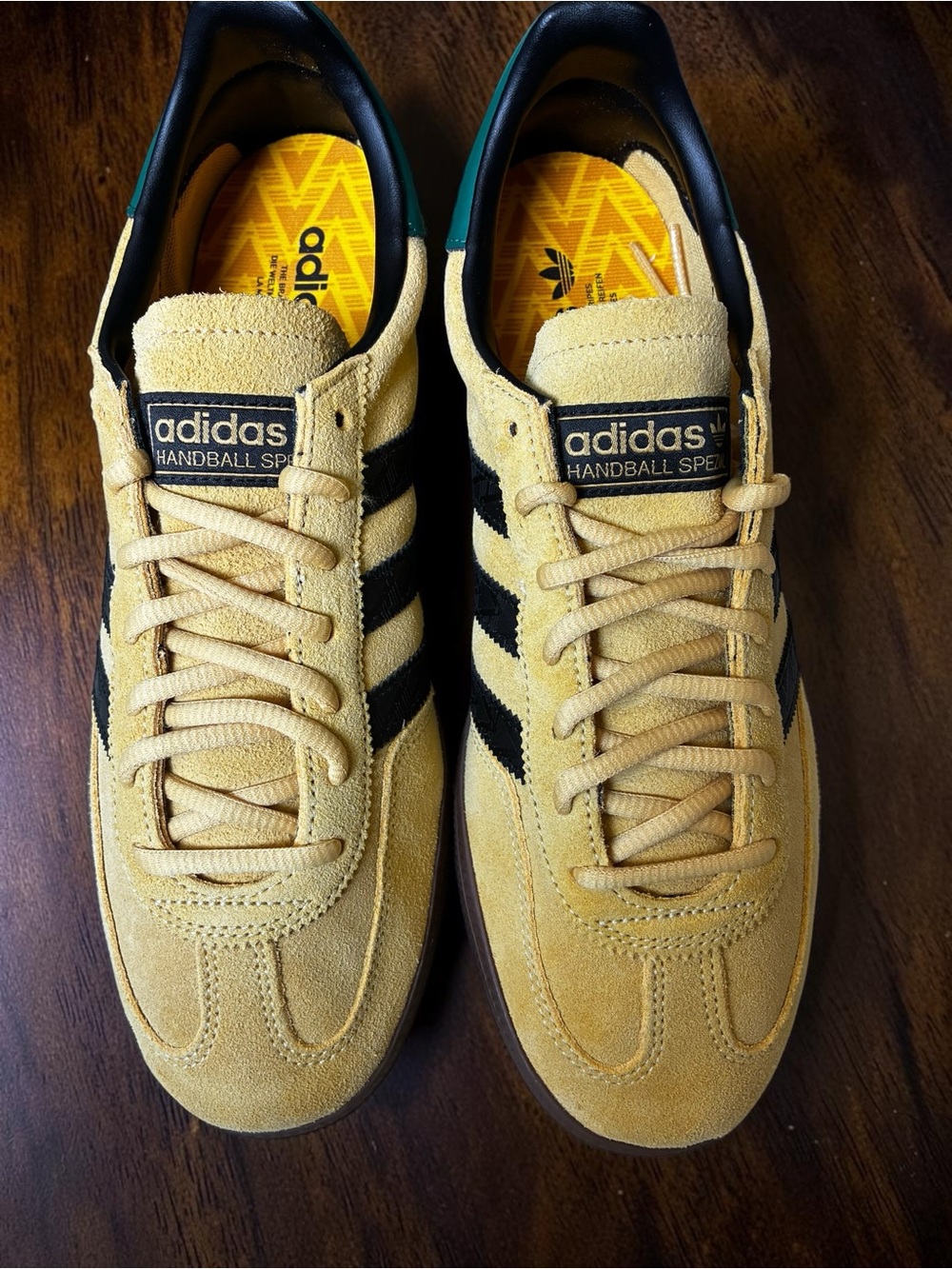 Adidas Handball SPEZIAL Sneakers, Yellow/Black/Green, size 9 men/10 in women. - Picture 6 of 8